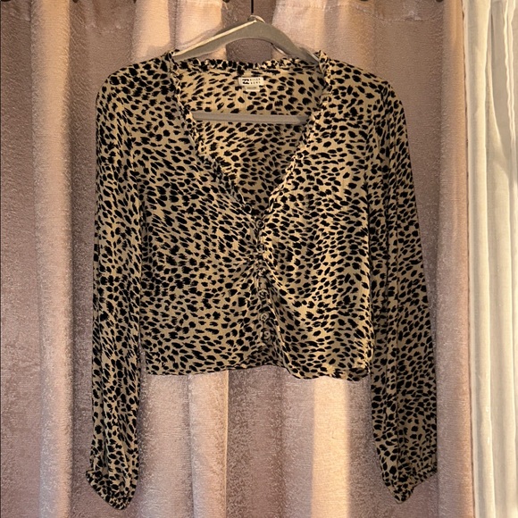 Billabong Tops - Billabong Size S Animal Print Long Sleeve Crop Top